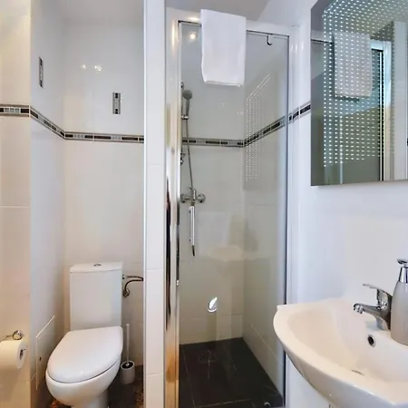 شقة 3-room With Balcony, Close To The