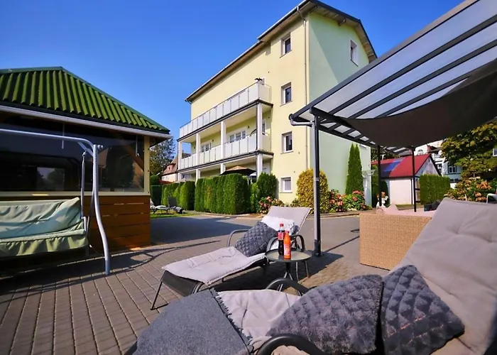 3-room With Balcony, Close To The アパート